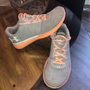 Under Armour Women’s Running Shoes- Like New